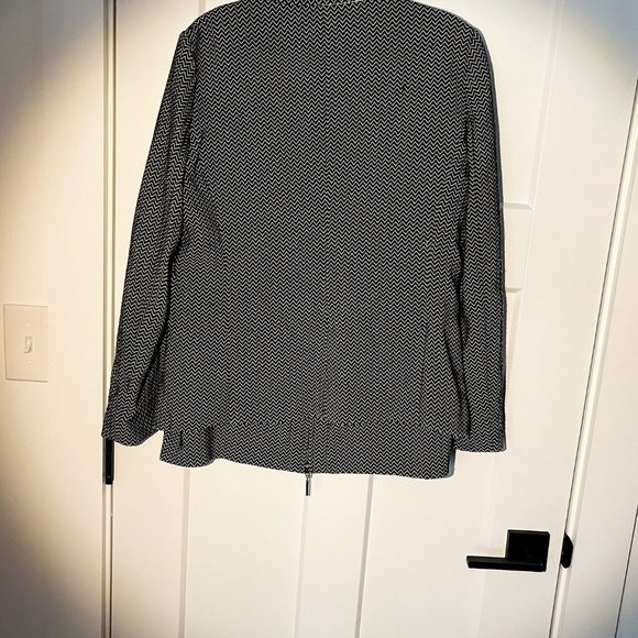 Vintage Armani Collezioni Jacquard 2 PC Chevron Skirt Suit Blazer Size 12 - Picture 12 of 14